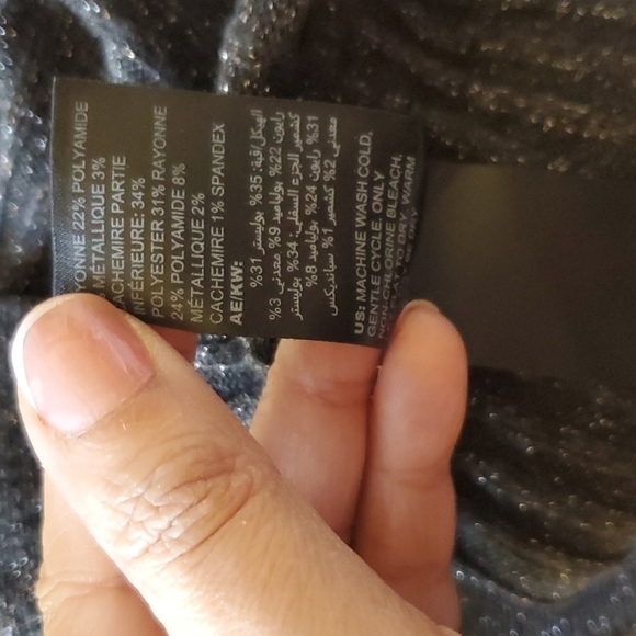 White House Black Market off shoulder Sweater Size Small - Picture 13 of 17